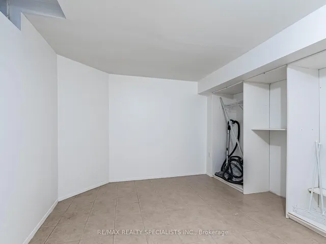 Additional image 43 of 5946 Mersey St