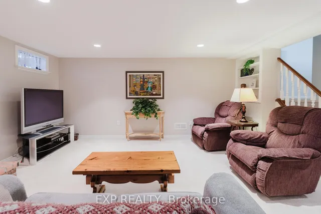 Additional image 34 of 8 Viva Crt