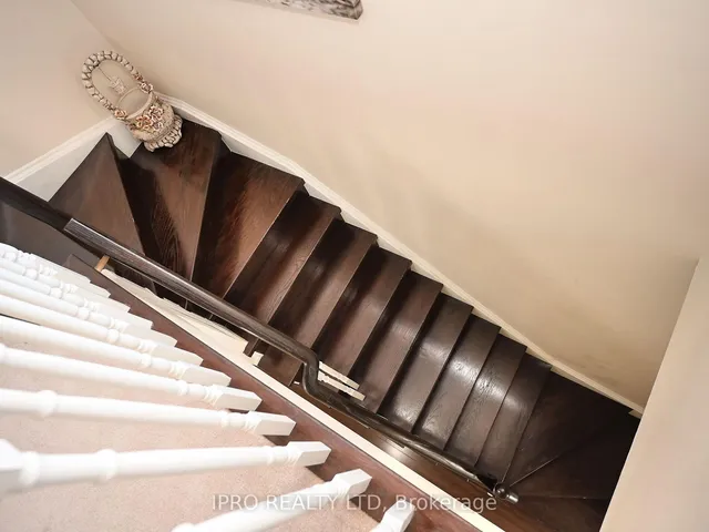 Additional image 33 of 74 Crumlin Cres