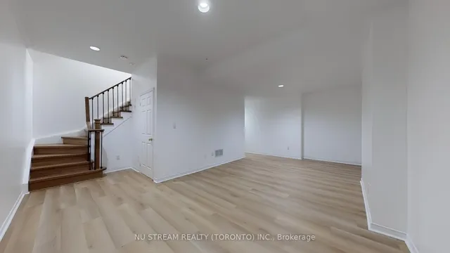 Additional image 37 of 29 Rosebank Dr Unit 601