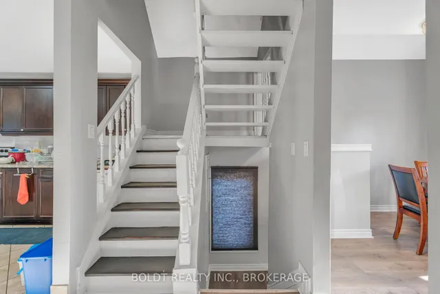 Additional image 21 of 209 Rosslyn Ave