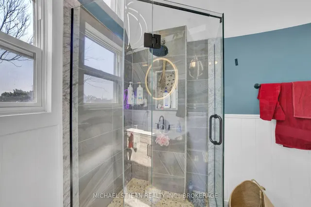 Additional image 27 of 6 Frederick Ave