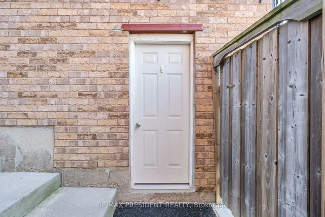 Additional image 38 of 66 Bayhampton Dr