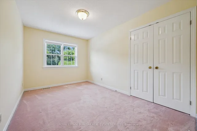 Additional image 36 of 80 Mae Crt