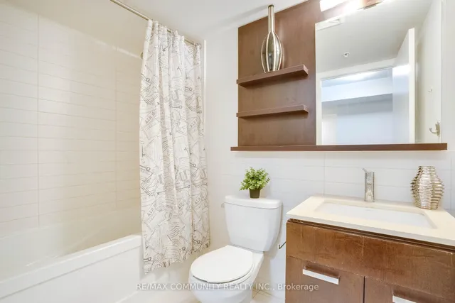 Additional image 7 of 295 Adelaide St Unit 824