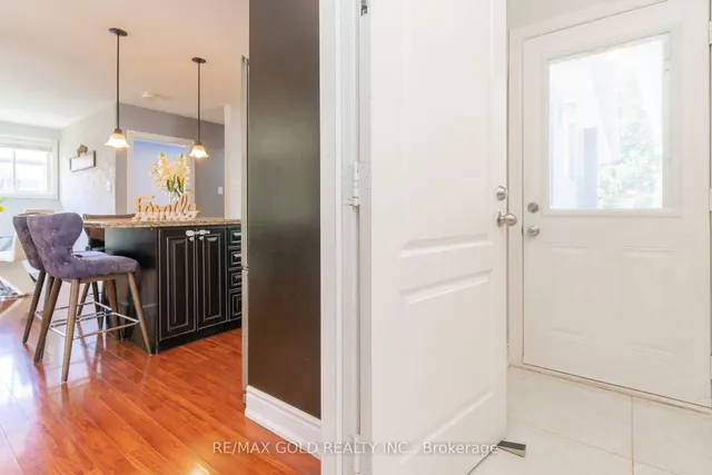 Additional image 25 of 10 Brookdale Cres