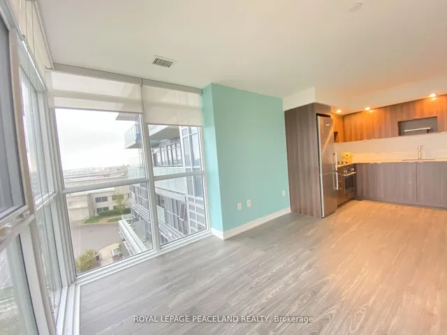 Additional image 27 of 225 Village Green Sq Unit 410