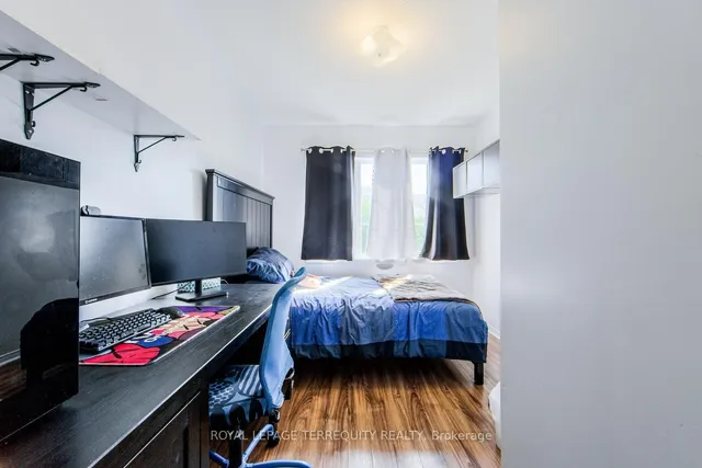 Additional image 36 of 18 Springside Way