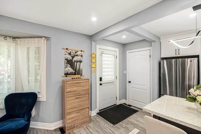 Additional image 4 of 140 East 35th St