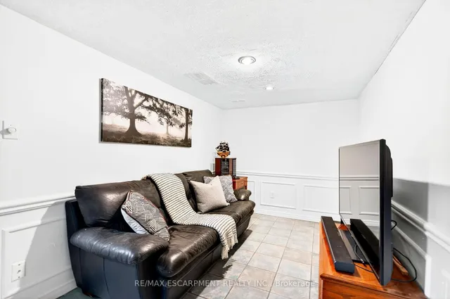 Additional image 34 of 2 Newell Crt