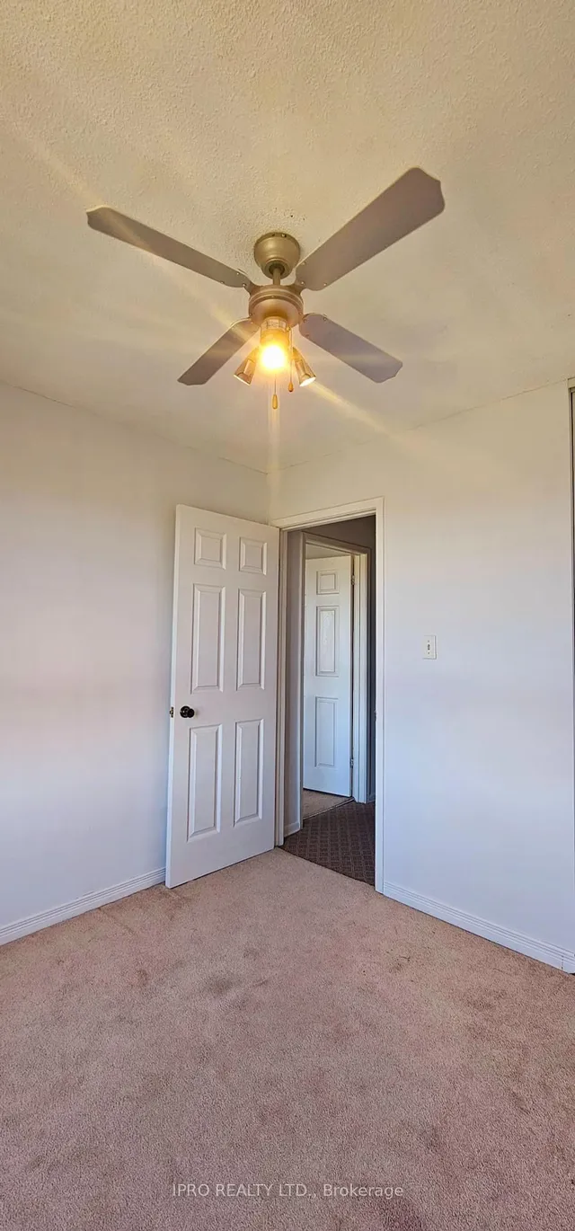 Additional image 16 of 36 Dawson Cres Unit 36