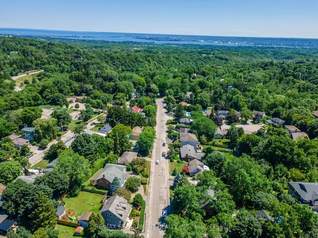 Additional image 38 of 70 Flamboro St