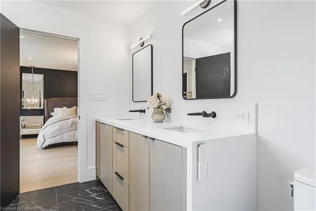 Additional image 36 of 135 Eleanor Ave