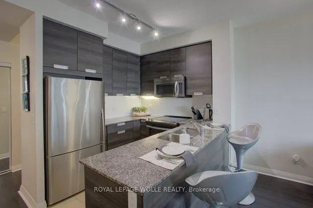 Additional image 11 of 75 Eglinton Ave Unit 1601