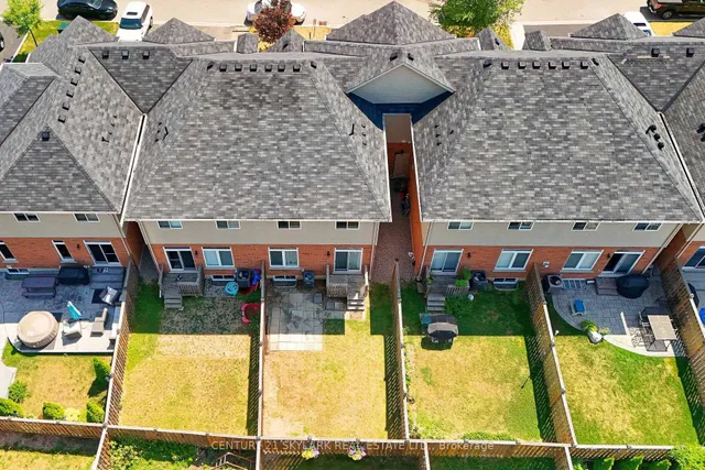 Additional image 34 of 94 Charleswood Cres