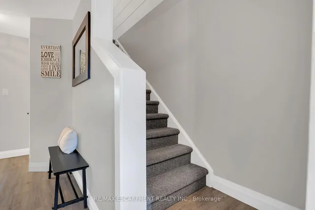 Additional image 23 of 15 Derby St Unit 4