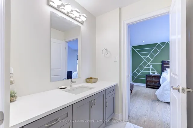 Additional image 28 of 17 Frost St