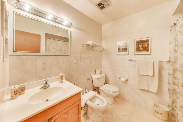 Additional image 20 of 19 Hisey Cres