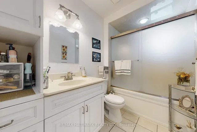 Additional image 31 of 33 Parkside Dr