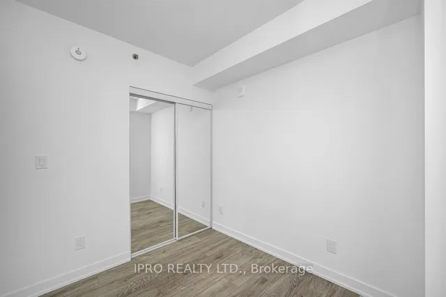 Additional image 13 of 3210 Dakota Common Unit A418