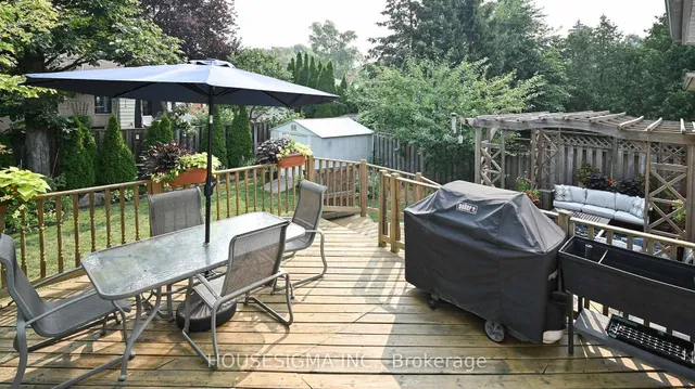 Additional image 33 of 641 Glen Moor Cres
