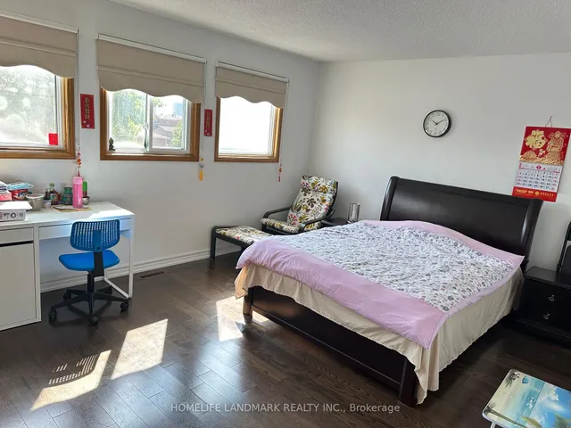 Additional image 9 of 49 Roxanne Cres