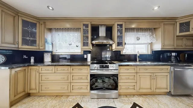 Additional image 7 of 571 Silver Creek Blvd