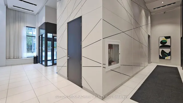 Additional image 3 of 159 Wellesley St Unit 1601