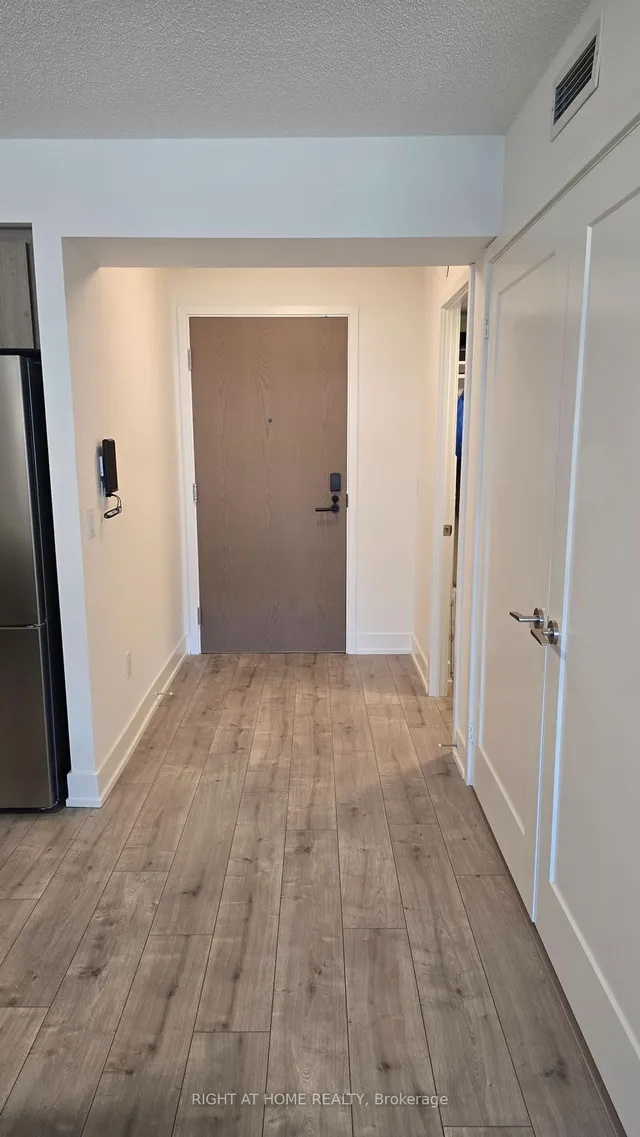 Additional image 24 of 10 Eva Rd Unit 507