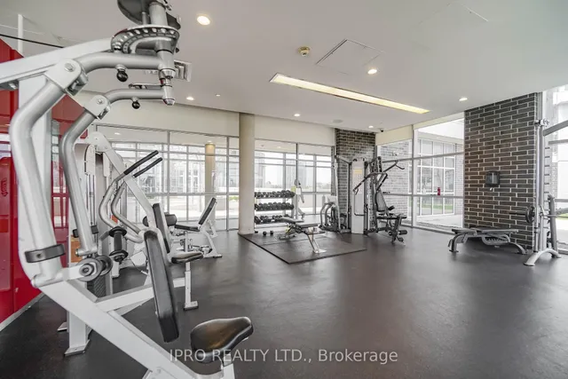 Additional image 41 of 135 Village Green Sq Unit PH21