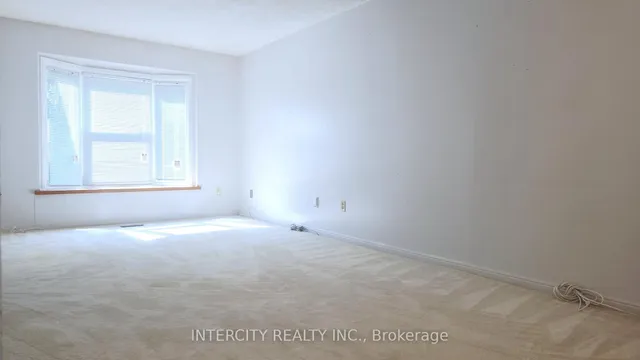 Additional image 14 of 49 Mossbrook Cres