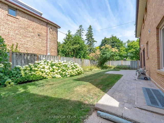 Additional image 43 of 18 Whitman St