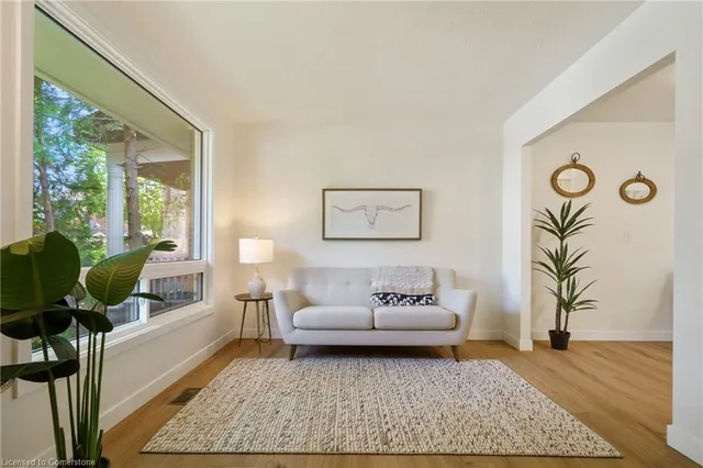 Additional image 10 of 161 Homewood Ave