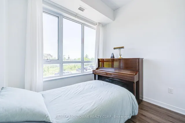 Additional image 18 of 395 Dundas St Unit 234