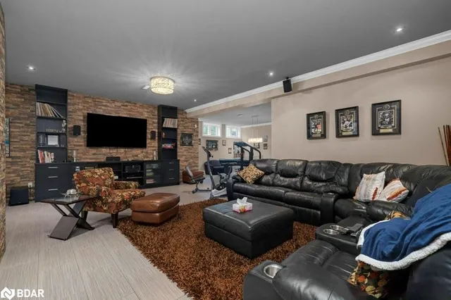 Additional image 24 of 46 Scott St