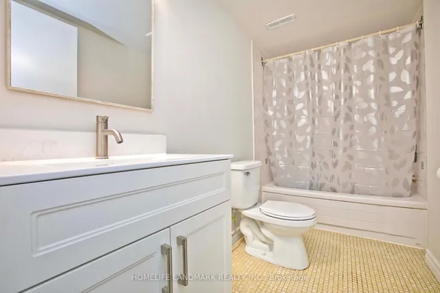 Additional image 18 of 39 La Peer Blvd