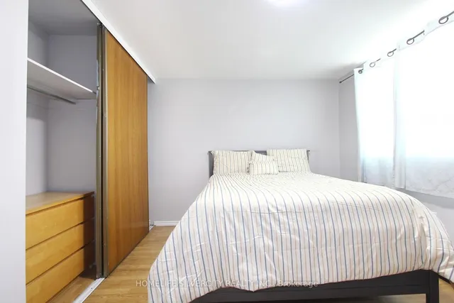 Additional image 24 of 3555 Derry Rd Unit 206