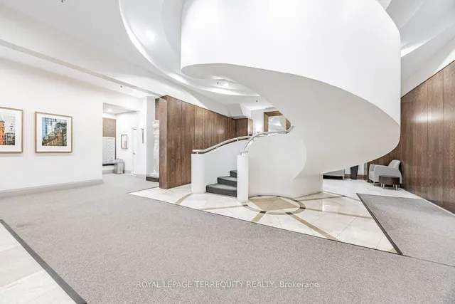 Additional image 36 of 438 Richmond St Unit 722