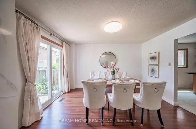 Additional image 18 of 33 Lansbury Dr