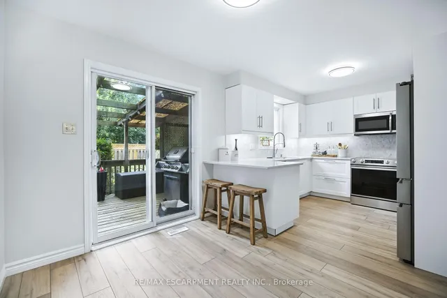 Additional image 13 of 38 Locke St