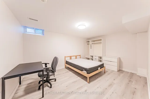 Additional image 42 of 221 Old Orchard Circ