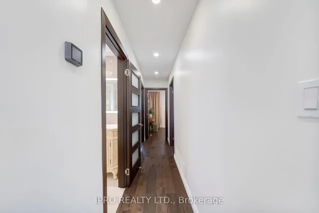 Additional image 15 of 731 Hager Ave