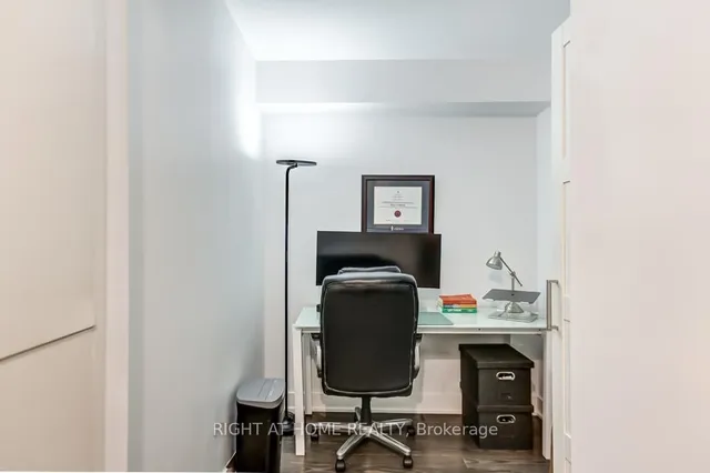 Additional image 19 of 955 Bay St Unit 210