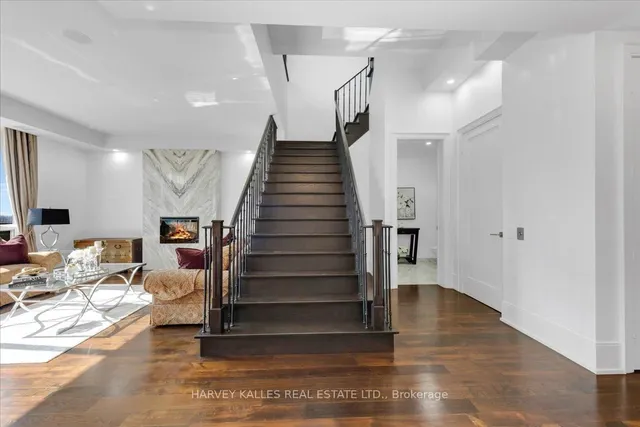 Additional image 14 of 70 Roehampton Ave Unit PH15