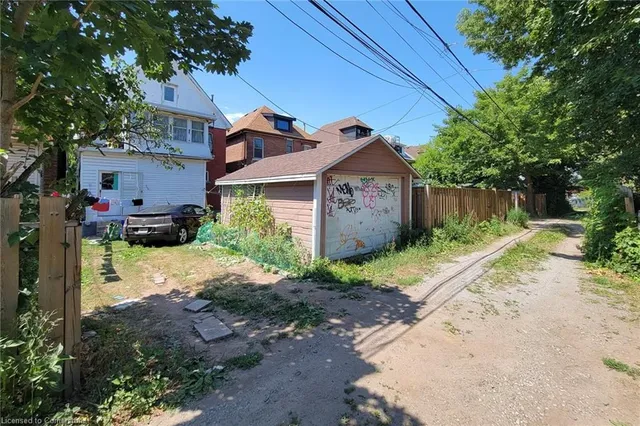 Additional image 5 of 29 Carrick Ave