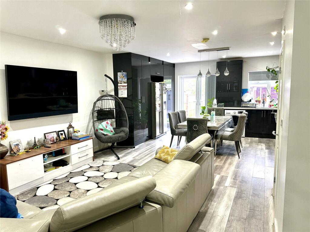 Additional image 4 of Redthorn Grove, Birmingham, West Midlands, B33