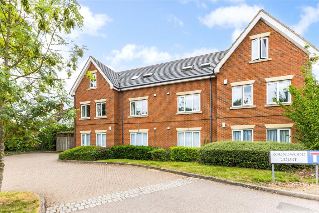 Property image for Roundwood Lane, Harpenden, Hertfordshire, AL5