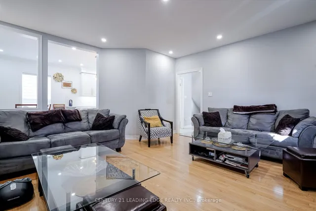 Additional image 16 of 31 Candlebrook Cres