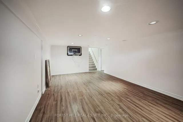 Additional image 31 of 47 Rowley Ave