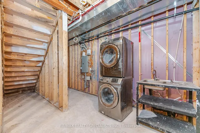 Additional image 41 of 33 Pringdale Gardens Circ